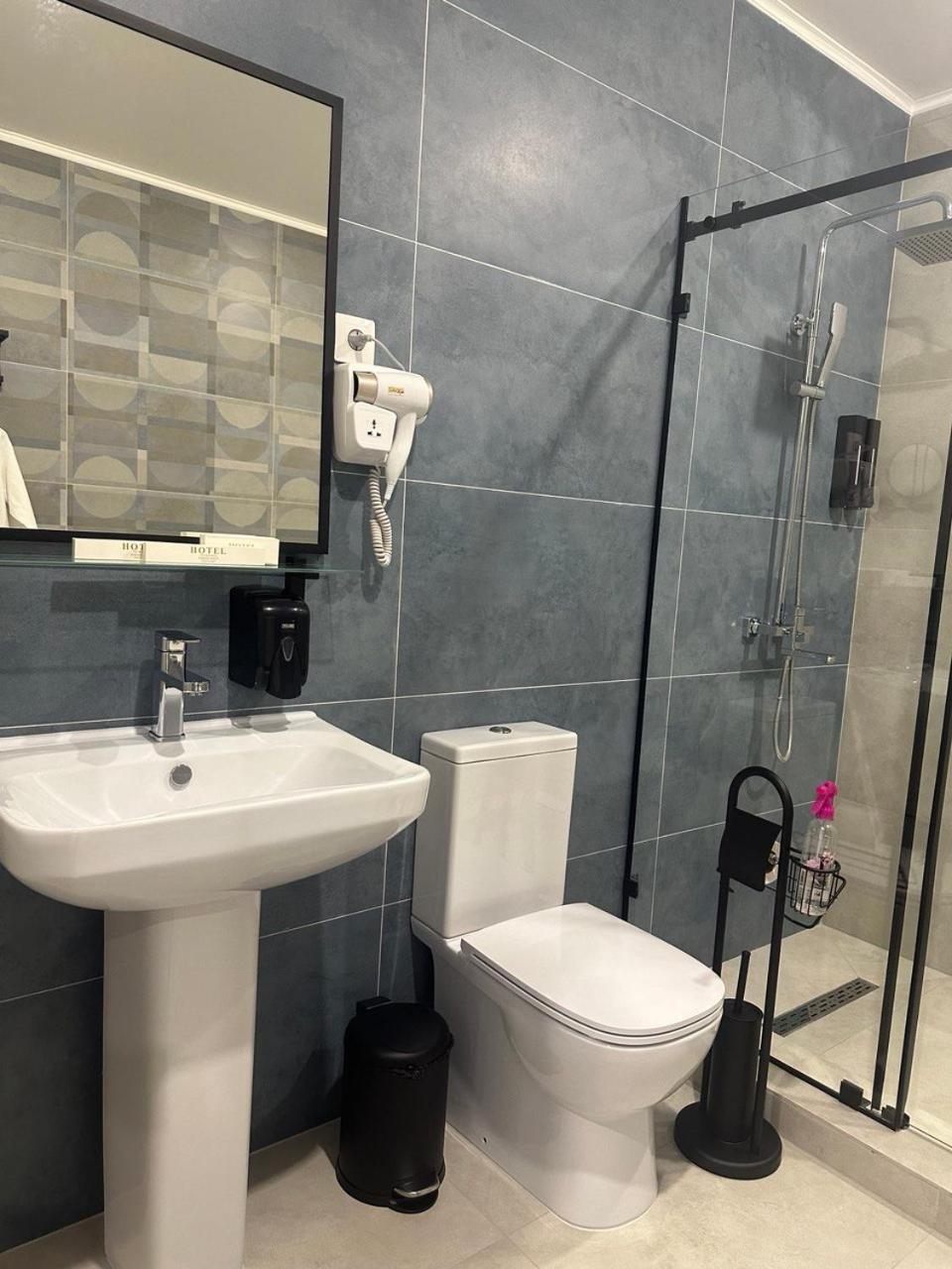 טרז Grand Way Hotel מראה חיצוני תמונה