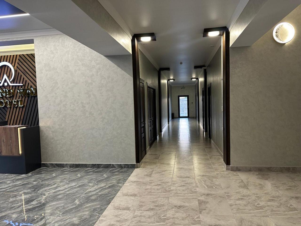 טרז Grand Way Hotel מראה חיצוני תמונה